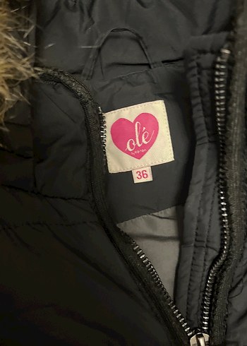 Kürk Detaylı Siyah Kadın Kışlık Uzun Mont - Görsel 2