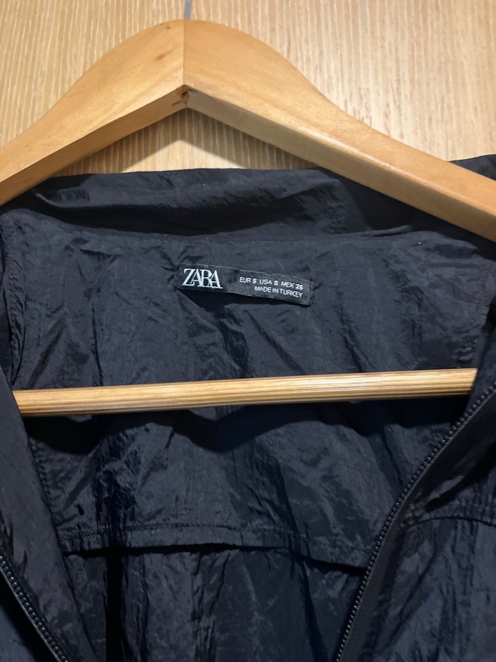 Zara siyah kadın rüzgarlık - Görsel 3
