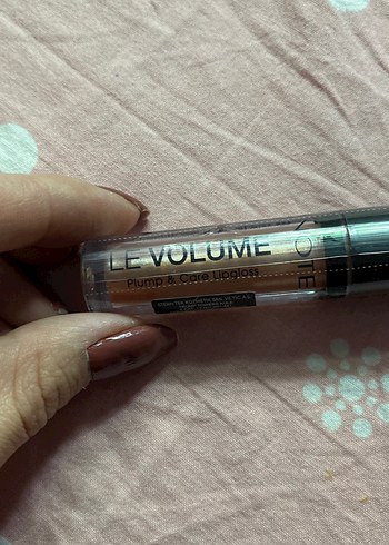 Bej Parlak Dudak Parlatıcısı - Görsel 2