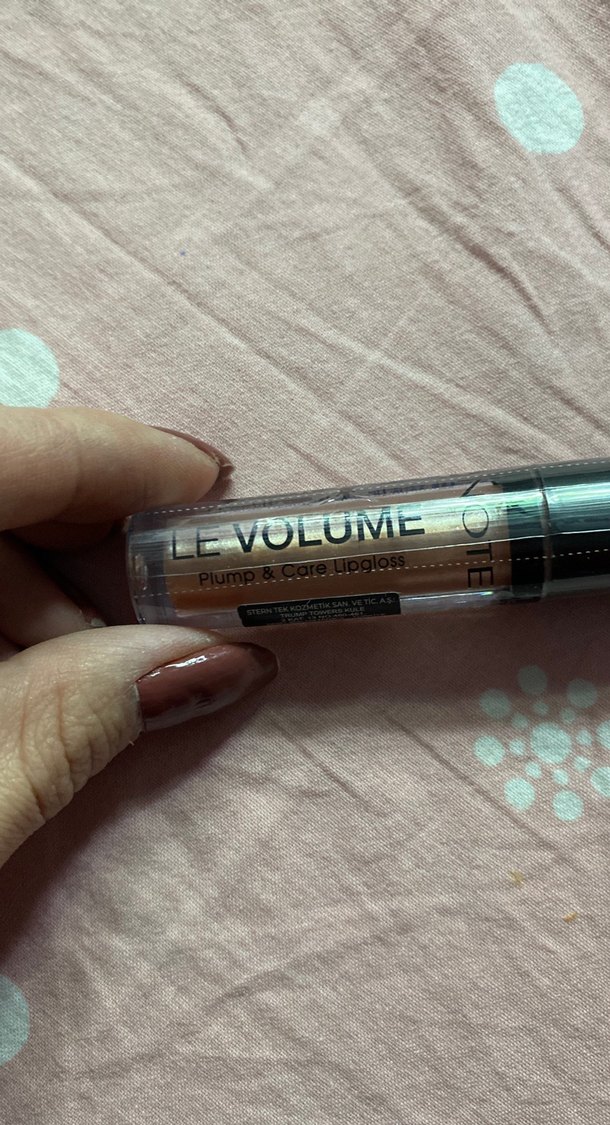 Bej Parlak Dudak Parlatıcısı - Görsel 2