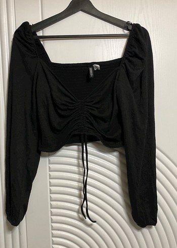 H&M Uzun Kollu Siyah Fırfırlı Kadın Bluz