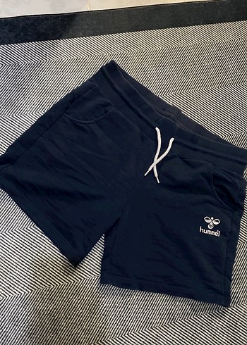 Hummel Siyah Pamuklu Rahat Mini Şort - Görsel 3