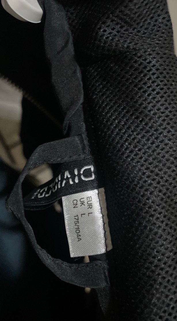 Siyah Fermuarlı Kadın Mont - Görsel 4