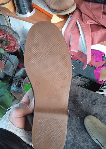 az kullanılmış erkek bej rengi ayakkabı - Görsel 3