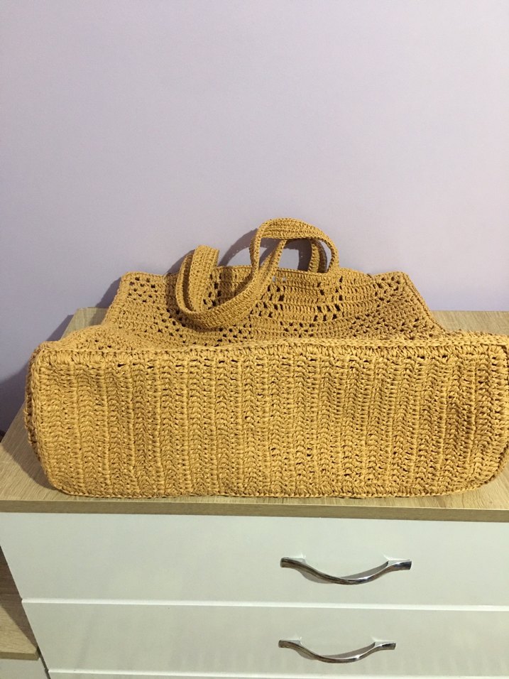 Kağıt ipten el örgüsü geniş plaj çantası - Görsel 4