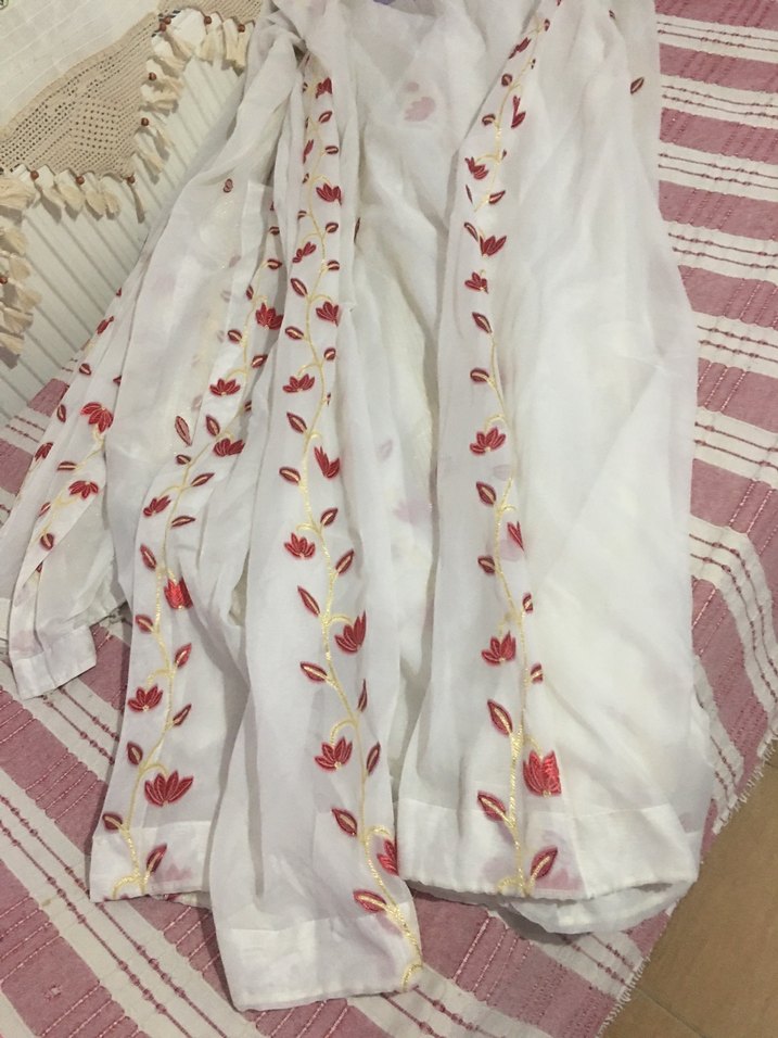 İşlemeli  Tül - Görsel 2