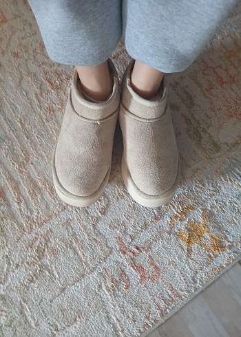 Bej Süet Kürklü Günlük Kadın Bot - Görsel 4