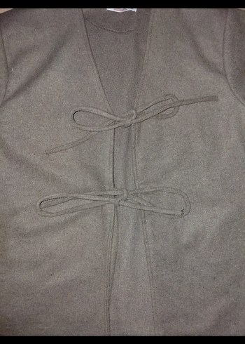 Gri Kemerli Kısa Kadın Kaban - Görsel 2