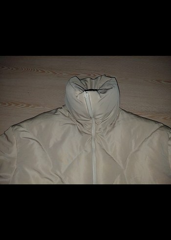 Dik Yakalı Lastikli Şişme Mont - Görsel 2