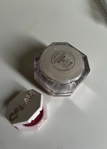  Beden Fenty Beauty Krem allik ve pudra
