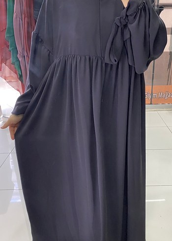 Koldan bağlamalı elbise