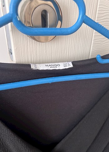 Mango Siyah V Yaka Basic Midi Elbise