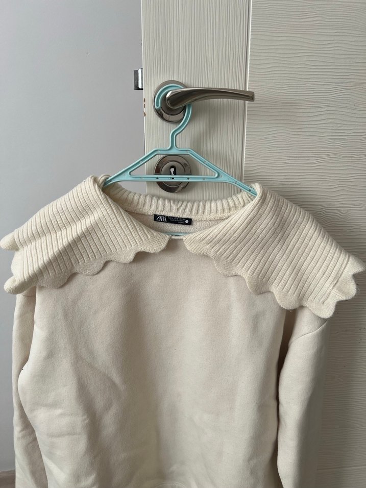 Krem Rengi Fırfırlı Kadın Kazak - Görsel 2