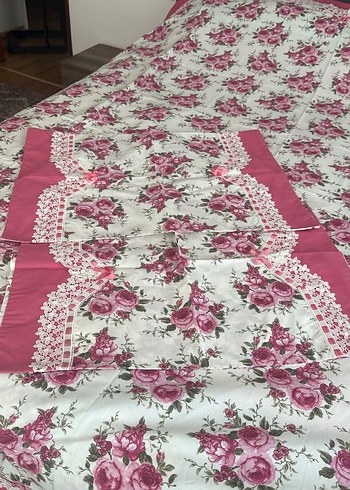 Pembe Çiçek Desenli Gri Başlıklı Yatak Örtüsü - Görsel 10