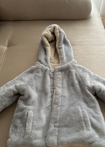 Kapüşonlu Gri Erkek Çocuk Peluş Mont - Görsel 2