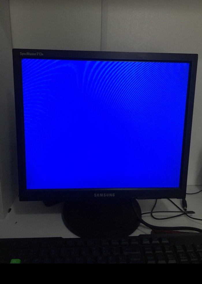Samsung SyncMaster 713N Monitör - Görsel 2
