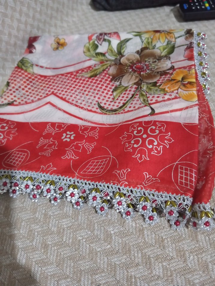 Dantel işlemeli kırmızı vintage kadın eşarp - Görsel 2