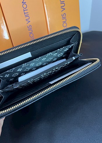 Beden Louis Vuitton Lacivert Deri Fermuarlı Cüzdan