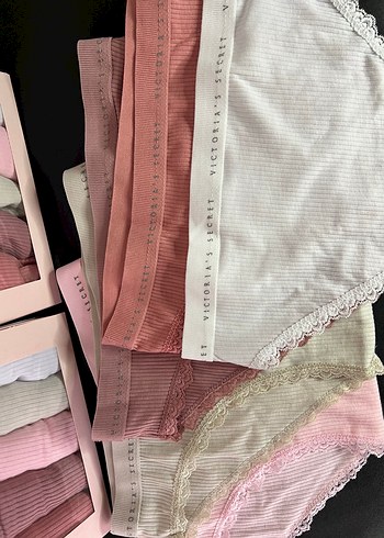 m Beden Victoria's Secret Nakışlı Kilot seti
