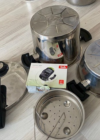 Beden gri Renk Fissler 8+4.5 Lt Düdüklü Tencere Seti