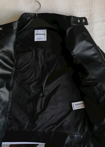 xs Beden siyah Renk KUSURSUZ TERTEMİZ BERSHKA YARIŞÇI CEKET