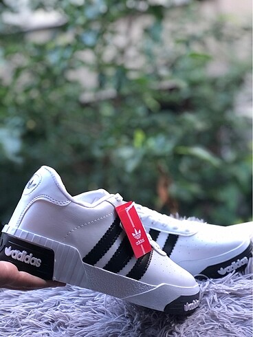 Spor ayakkabı