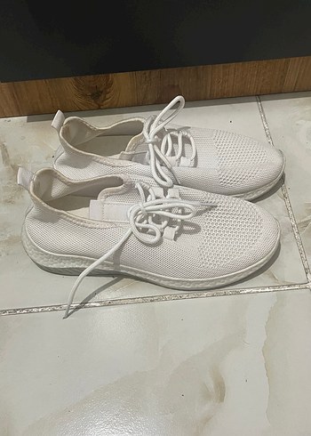 36 Beden Beyaz Kadın Spor Ayakkabı Stiletto Topuklu