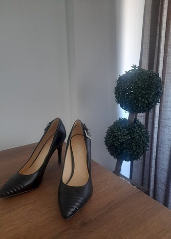 Siyah Deri Kemerli Stiletto - Görsel 2