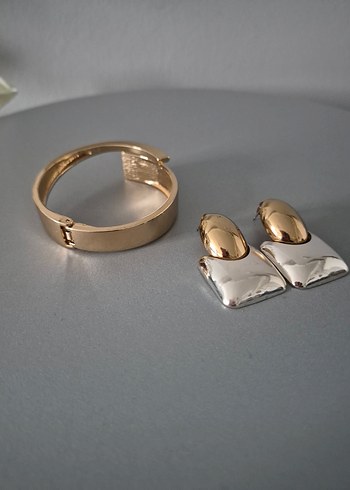 Parisian Tarz Altın Renk Mini Tokalı Küpe ve bileklik - Görsel 3