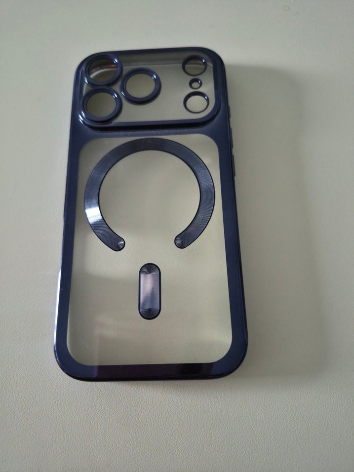 Parlak Mavi ve Siyah Telefon Kılıfları - Görsel 3