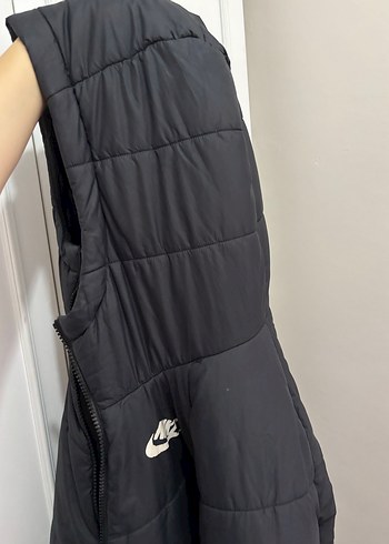 Nike Nike Siyah Kapüşonlu termal Kadın Kışlık Mont