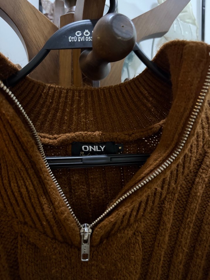 Yarım Fermuarlı Kahverengi Örgü Kazak - Görsel 2