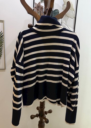 Lacivert Beyaz Çizgili Boğazlı Triko Kazak - Görsel 2