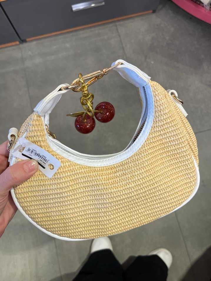 Zincir Detaylı Beyaz Kadın Çanta - Görsel 2