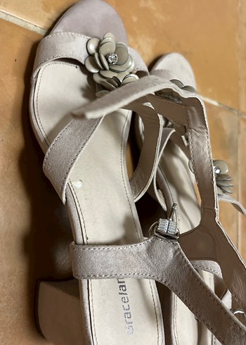 Bej Süet Bohem Çiçekli Dolgu Topuklu Kadın Ayakkabı - Görsel 3