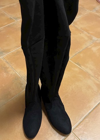 Siyah Süet Tokalı Dizüstü Çizme - Görsel 2