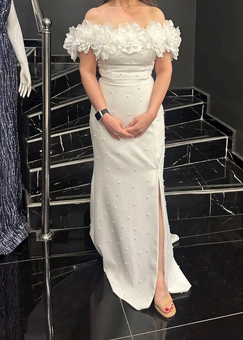 Drapeli Straplez Beyaz Uzun Nişan ve Nikah Elbisesi