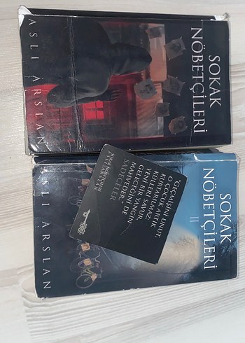  Sokak Nöbetçileri 1 ve 2 - Aslı Arslan