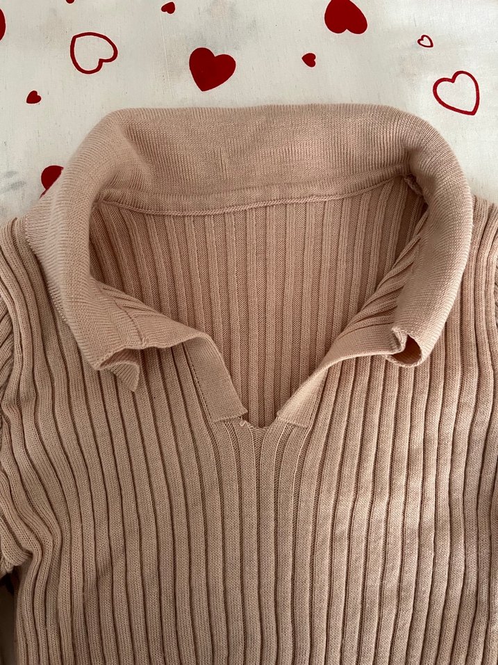 Bej V Yakalı Kadın Triko Kazak - Görsel 3