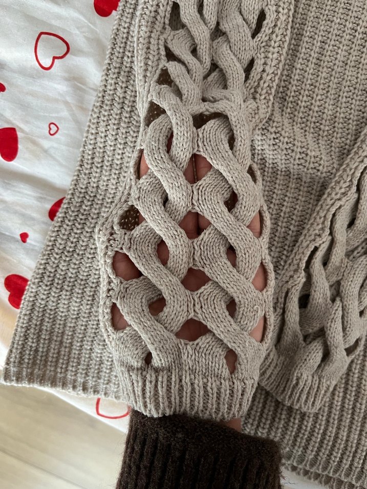 Gri V Yaka Örgü Kadın Kazak - Görsel 3