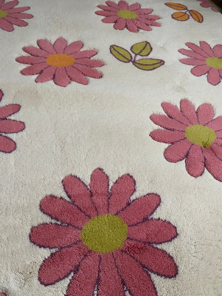 Pembe Çiçek Desenli Halı — görsel 3/3