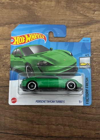 Yeşil Porsche Taycan Turbo Oyuncak Araba