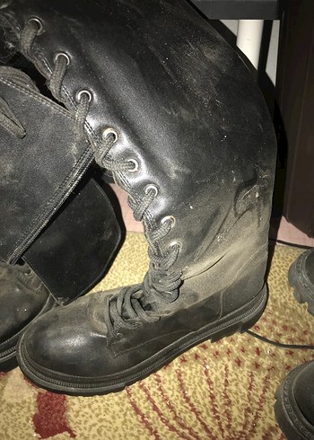 38 Beden Siyah Deri Tokalı Stiletto Topuklu Botlar