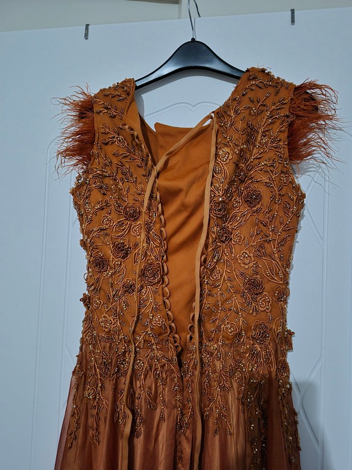 turuncu Nakışlı Uzun Kadın Abiye - Görsel 2