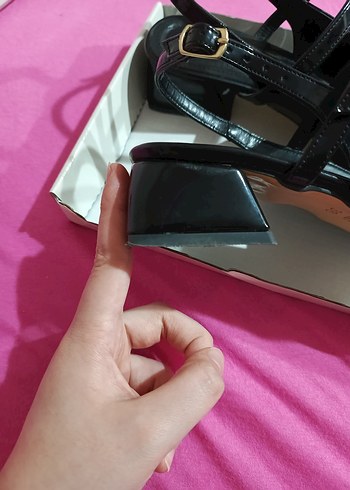 Tokalı Siyah Kadın Klasik Topuklu Ayakkabı - Görsel 7