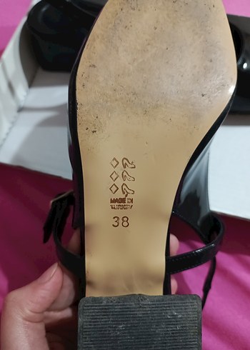 Tokalı Siyah Kadın Klasik Topuklu Ayakkabı - Görsel 8