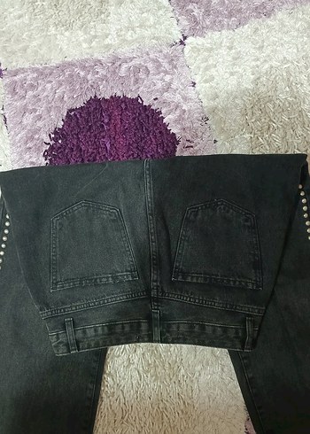 Pul İşlemeli Siyah Denim Kadın Pantolon - Görsel 4