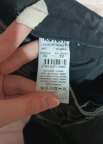 Pul İşlemeli Siyah Denim Kadın Pantolon - Görsel 5