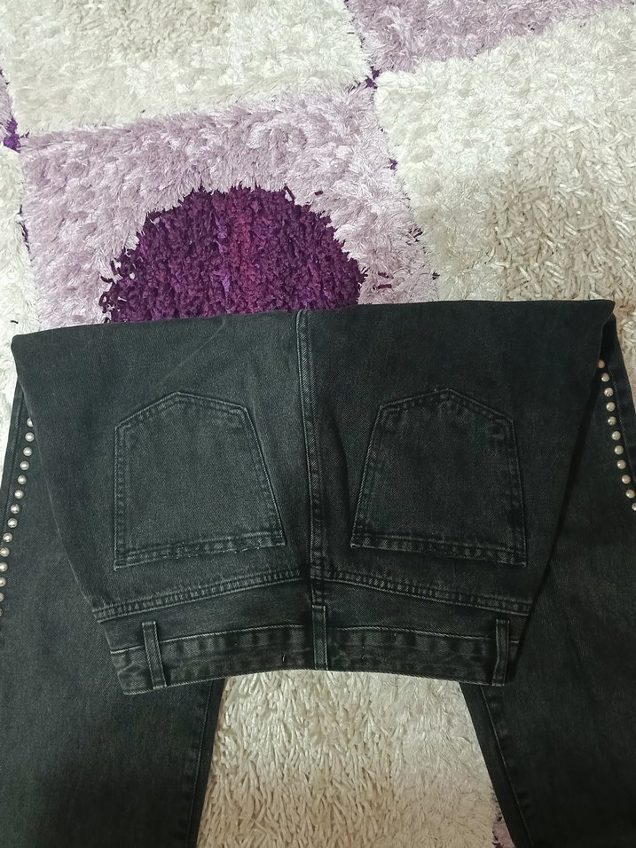 Pul İşlemeli Siyah Denim Kadın Pantolon - Görsel 4