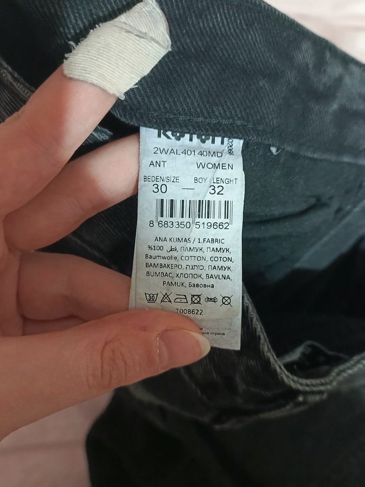 Pul İşlemeli Siyah Denim Kadın Pantolon - Görsel 5